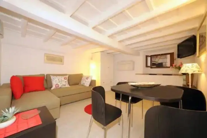 Pantheon Apartment In The Heart Of Rome-1