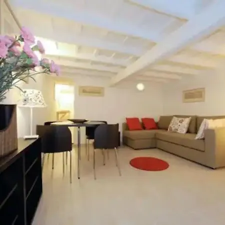 Pantheon Apartment In The Heart Of Rome-3